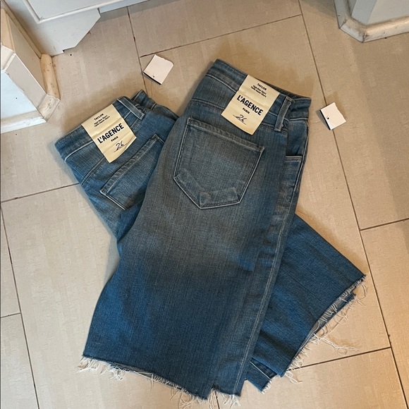L'AGENCE Pants - L'AGENCE bundle of denim Bermuda shorts